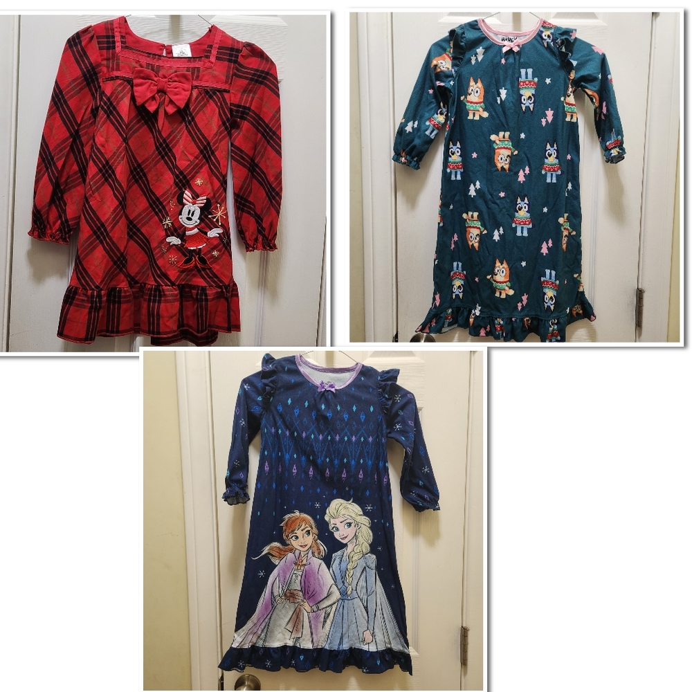 3 Disney Gowns & 1 Bluey Gown, Size 4, Total 3 Gowns - Picture 1 of 16